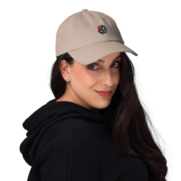 SIM83 - Dad hat